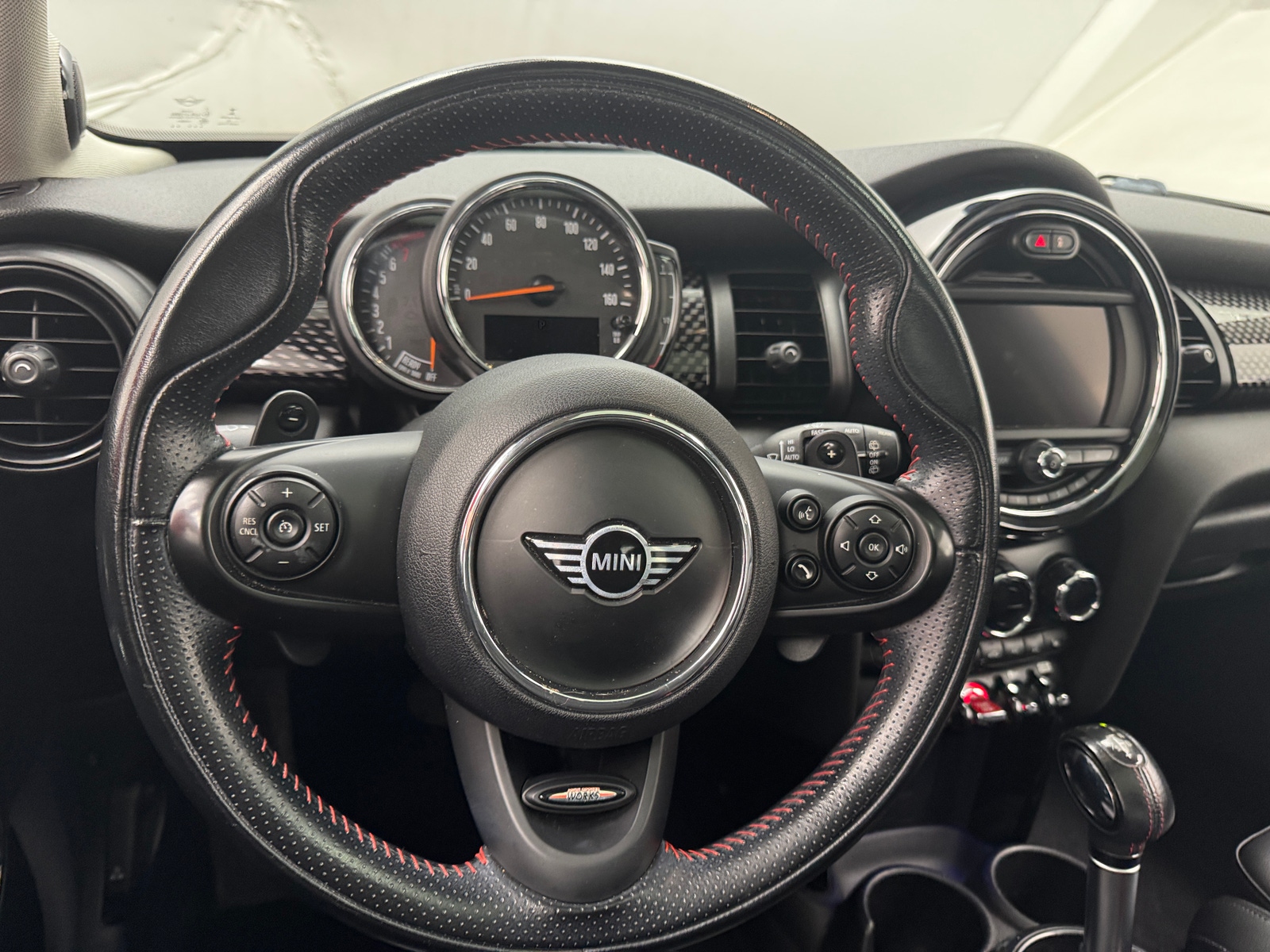 Thumbnail: 2019 MINI Cooper Hardtop - 4
