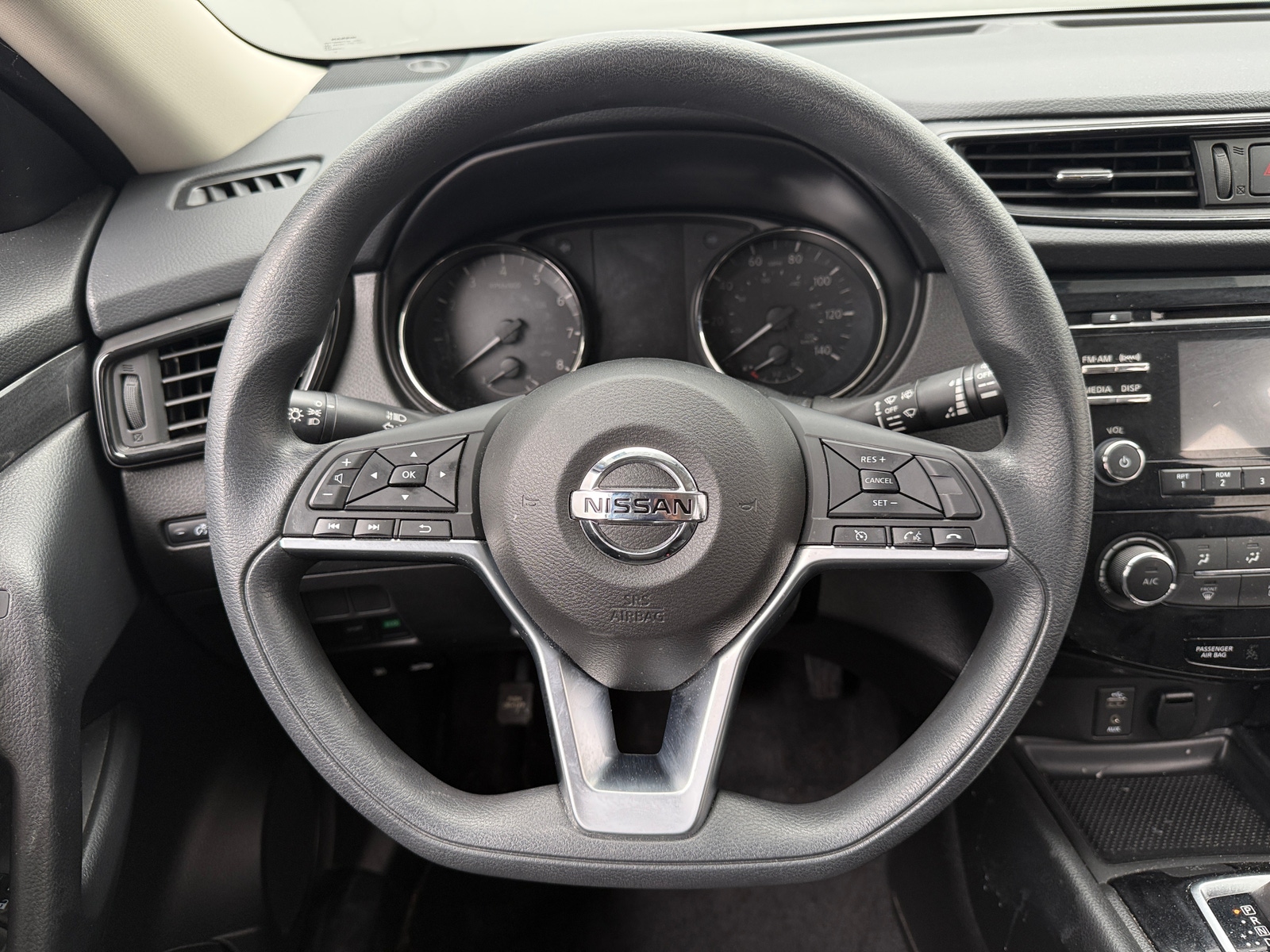 Thumbnail: 2017 Nissan Rogue - 5