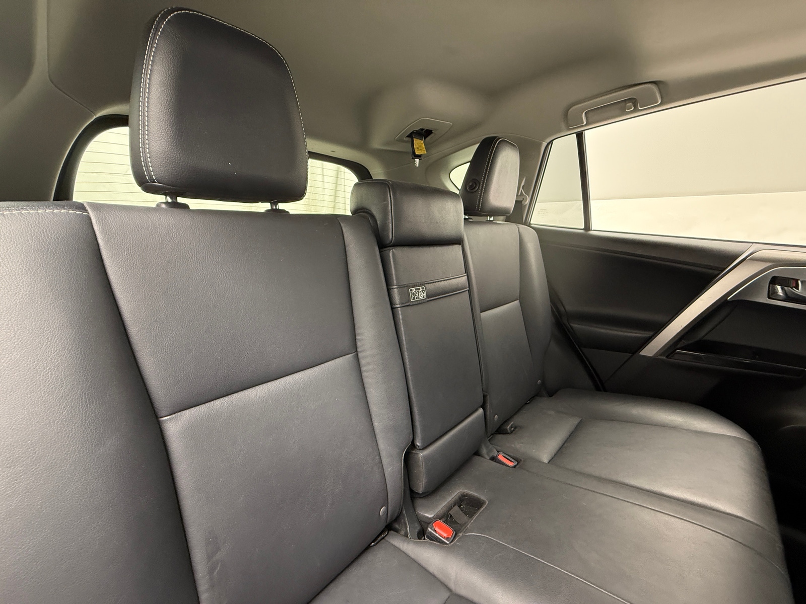 Thumbnail: 2018 Toyota RAV4 - 5