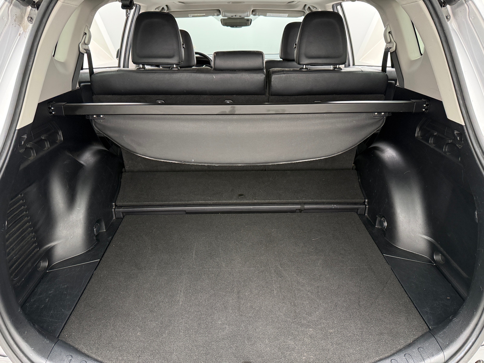 Thumbnail: 2018 Toyota RAV4 - 6