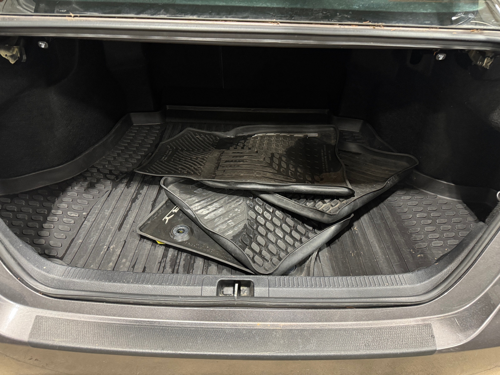 Thumbnail: 2019 Toyota Camry - 7