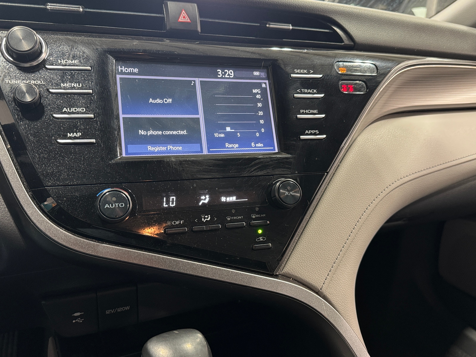 Thumbnail: 2019 Toyota Camry - 4