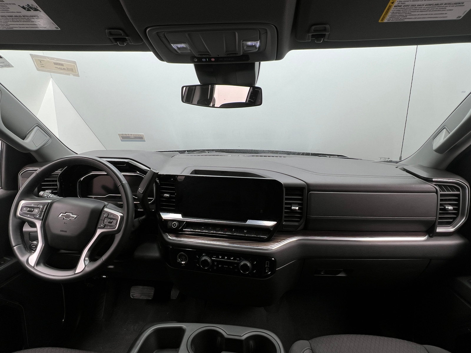 Thumbnail: 2023 Chevrolet Silverado 1500 - 3