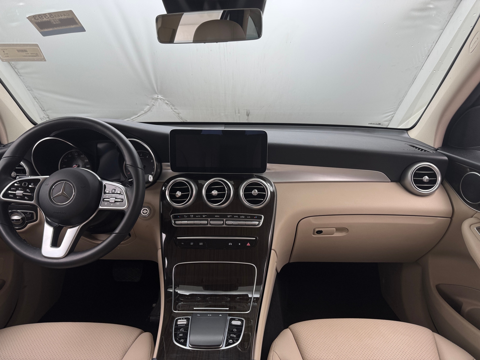 Thumbnail: 2022 Mercedes-Benz GLC - 2