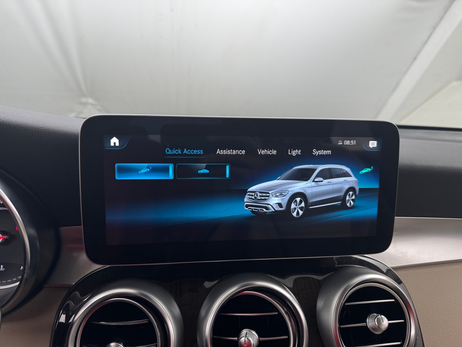 Thumbnail: 2022 Mercedes-Benz GLC - 3