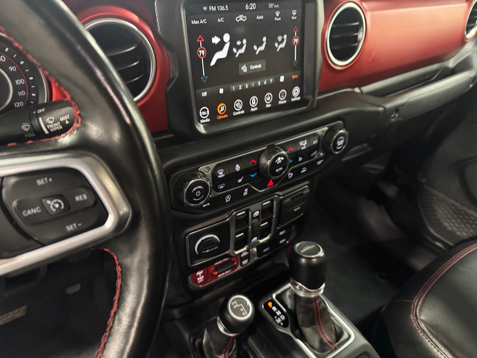 Thumbnail: 2021 Jeep Gladiator - 4