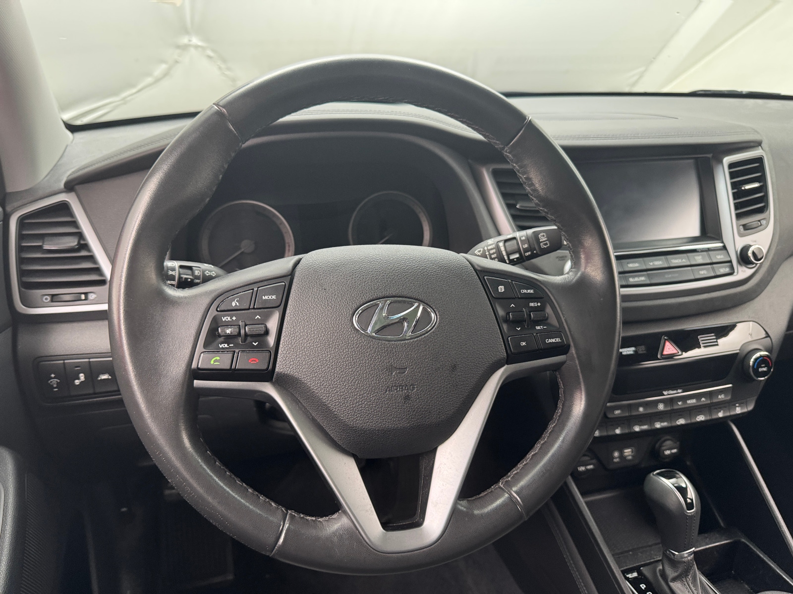 Thumbnail: 2016 Hyundai Tucson - 4