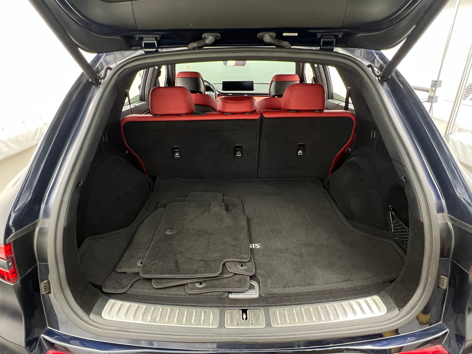 Thumbnail: 2023 Genesis GV70 - 6