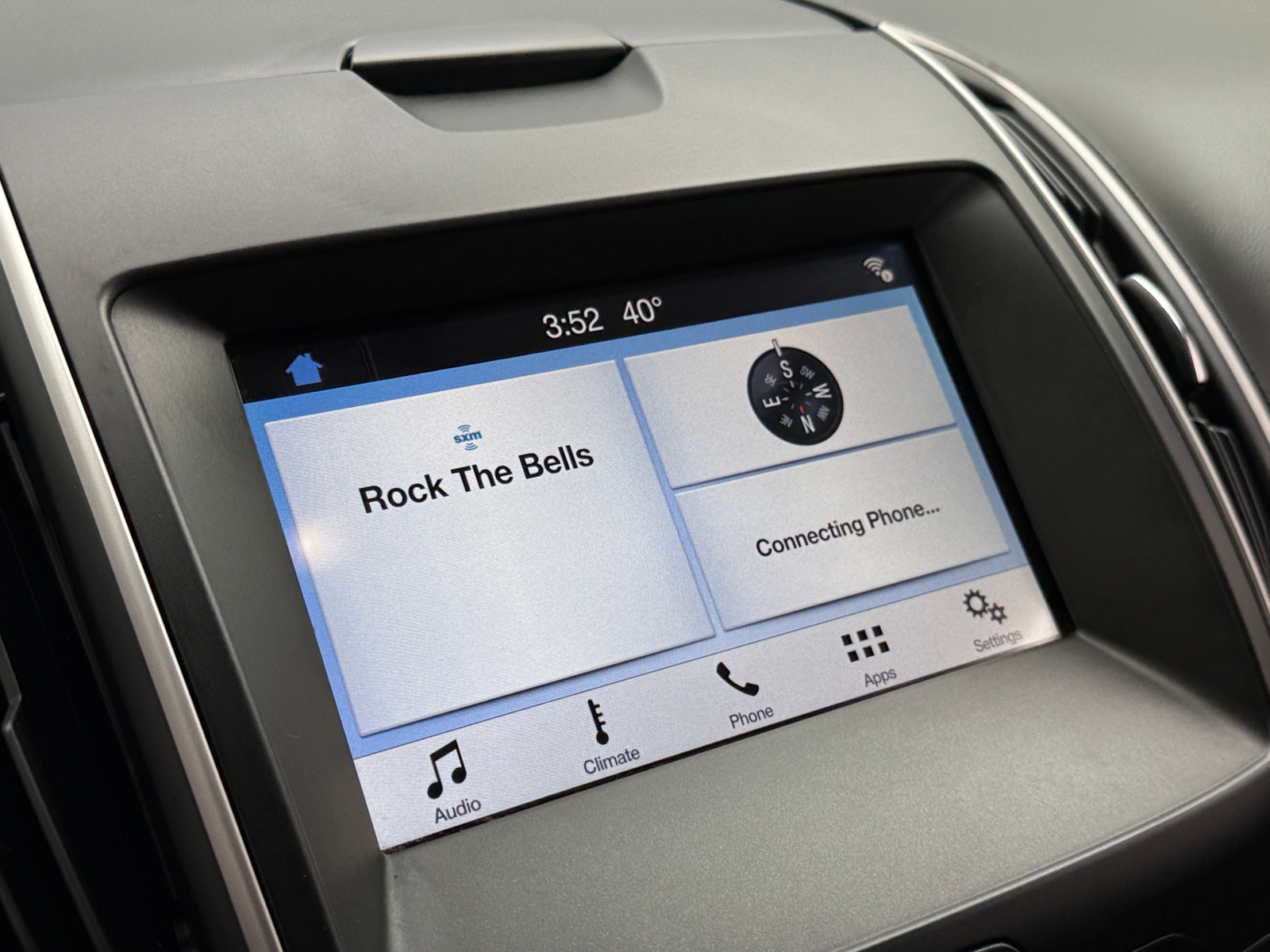 Thumbnail: 2019 Ford Edge - 4