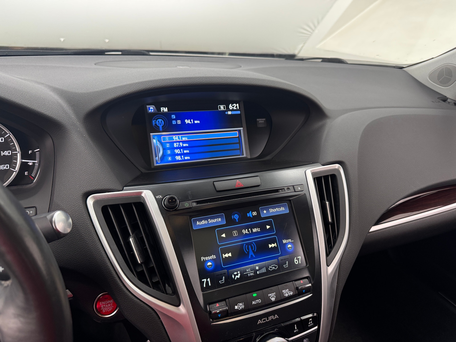 Thumbnail: 2015 Acura TLX - 3