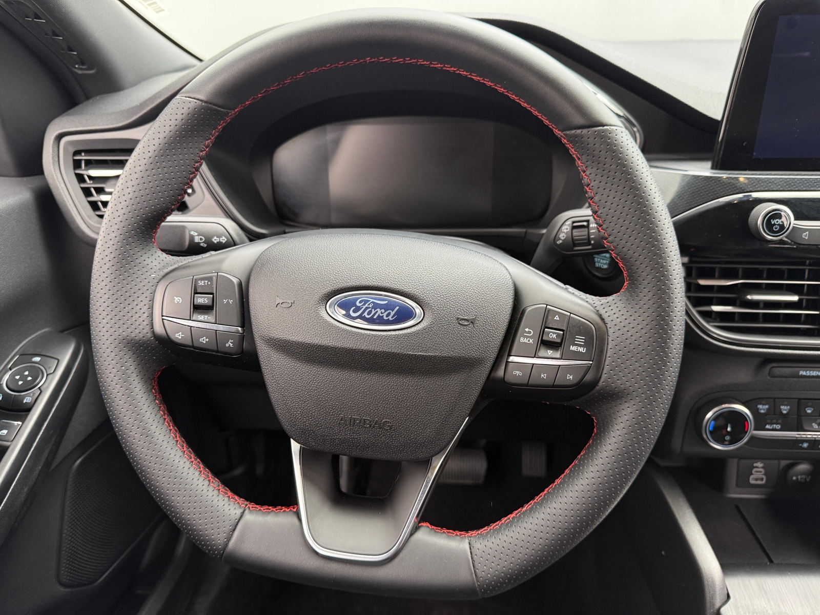 Thumbnail: 2025 Ford Escape - 5