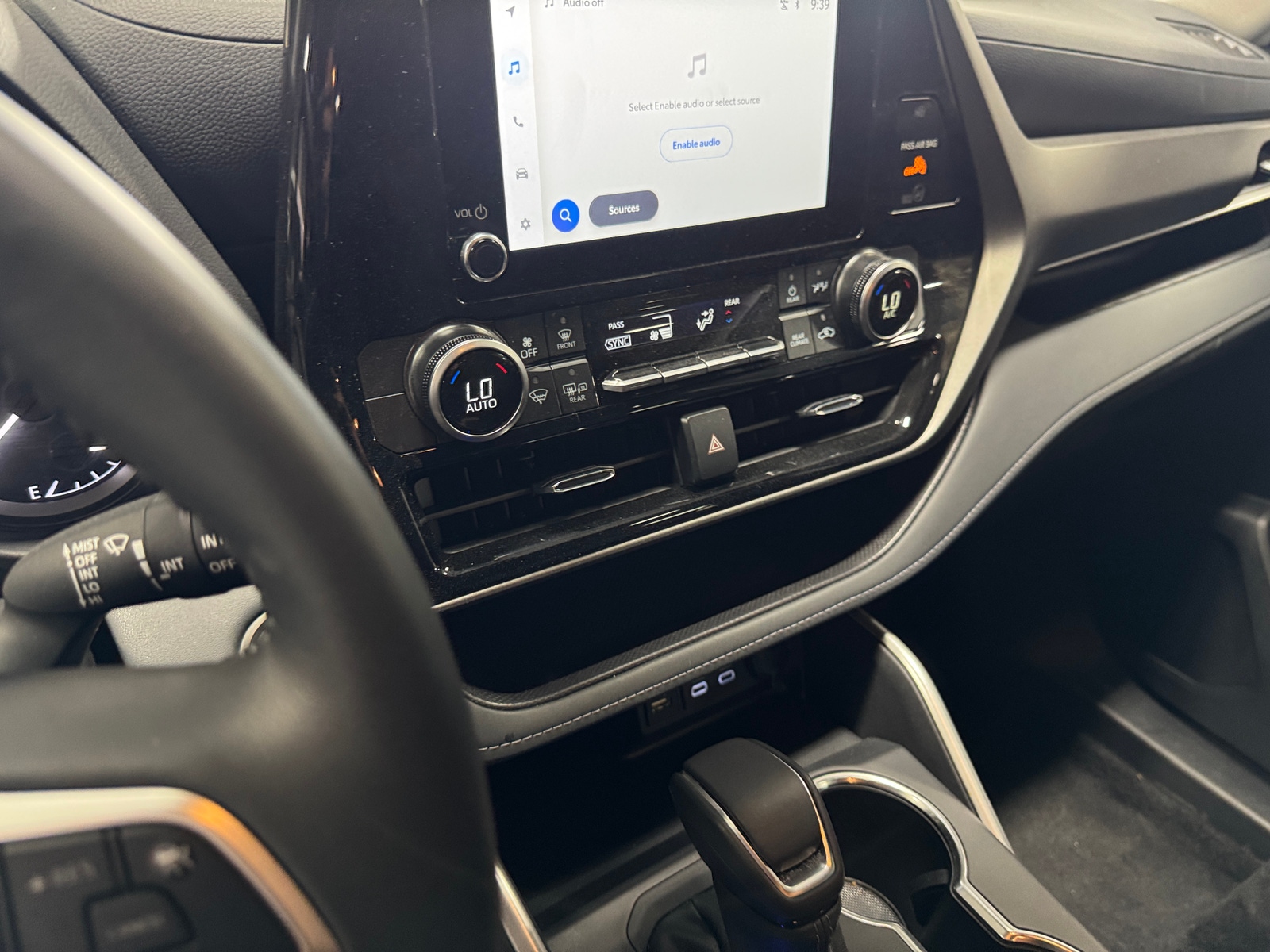 Thumbnail: 2025 Toyota Highlander - 4