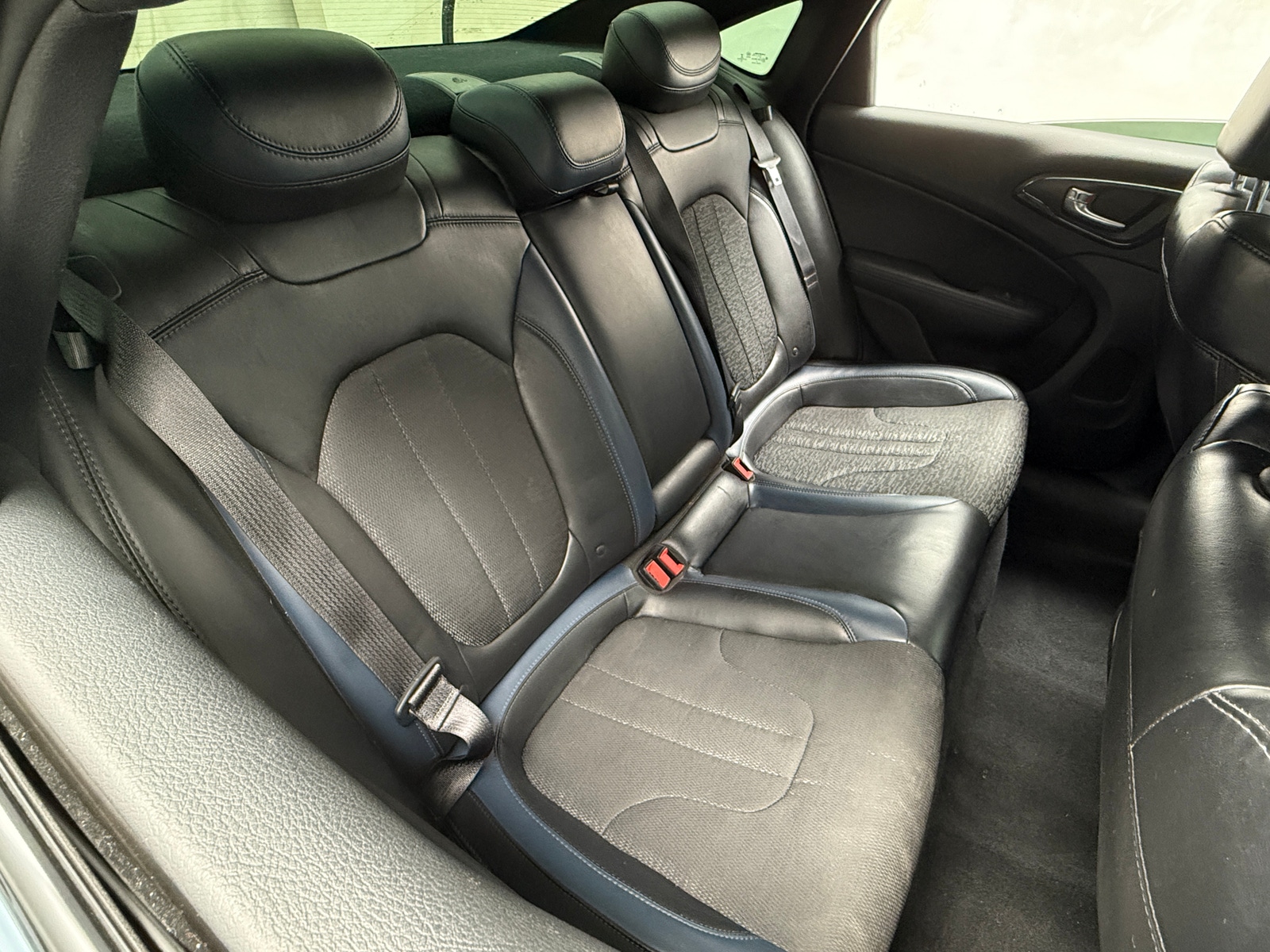 Thumbnail: 2015 Chrysler 200 - 6