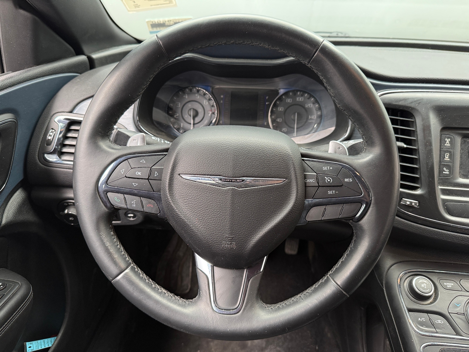 Thumbnail: 2015 Chrysler 200 - 5