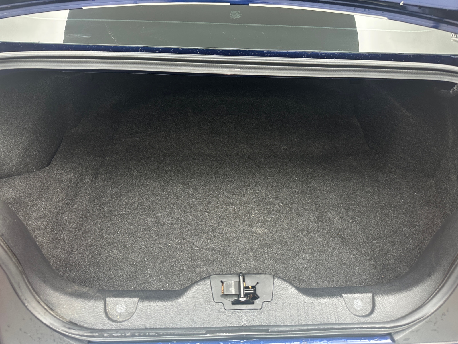 Thumbnail: 2010 Ford Mustang - 5