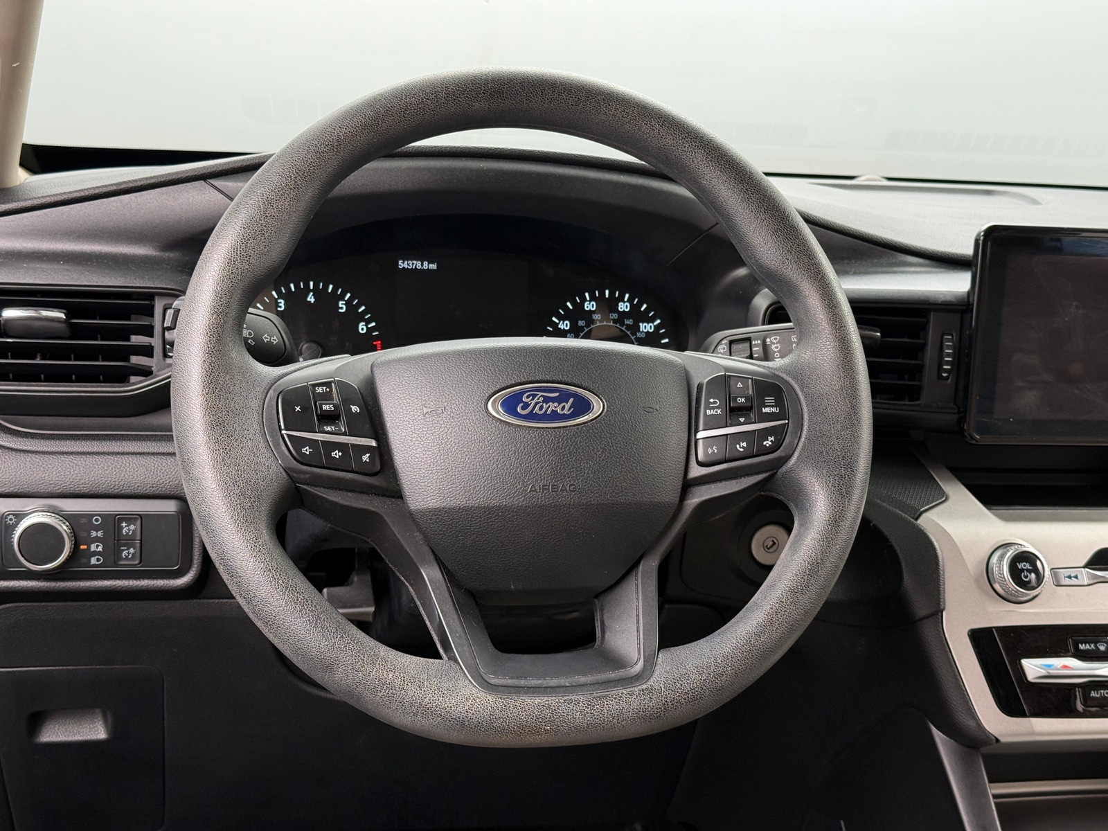 Thumbnail: 2021 Ford Explorer - 5