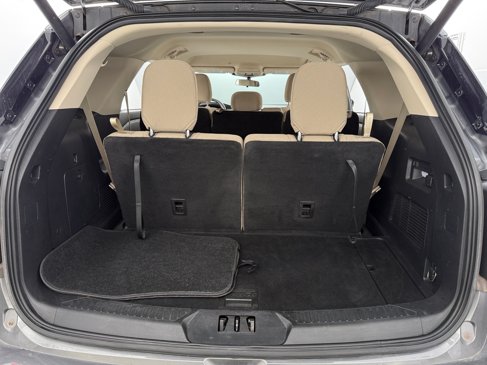 Thumbnail: 2021 Ford Explorer - 7