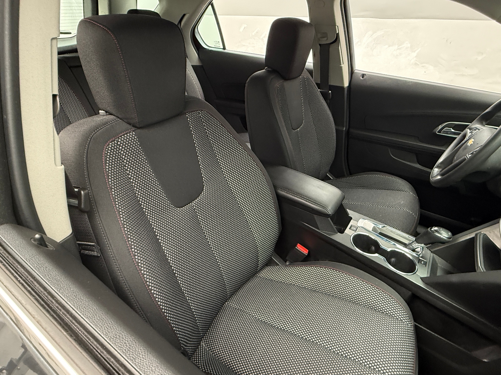 Thumbnail: 2017 Chevrolet Equinox - 2