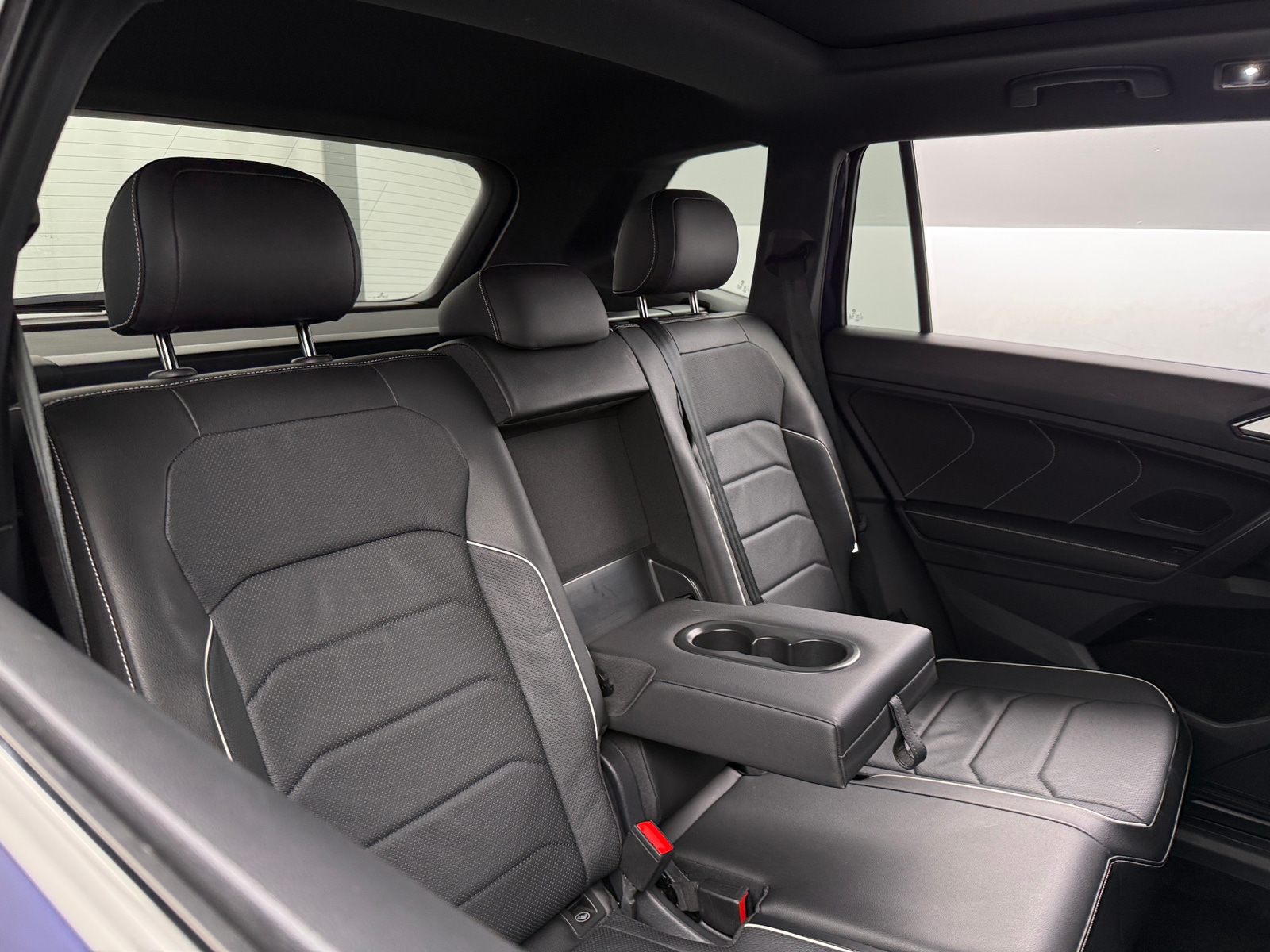 Thumbnail: 2023 Volkswagen Tiguan - 5