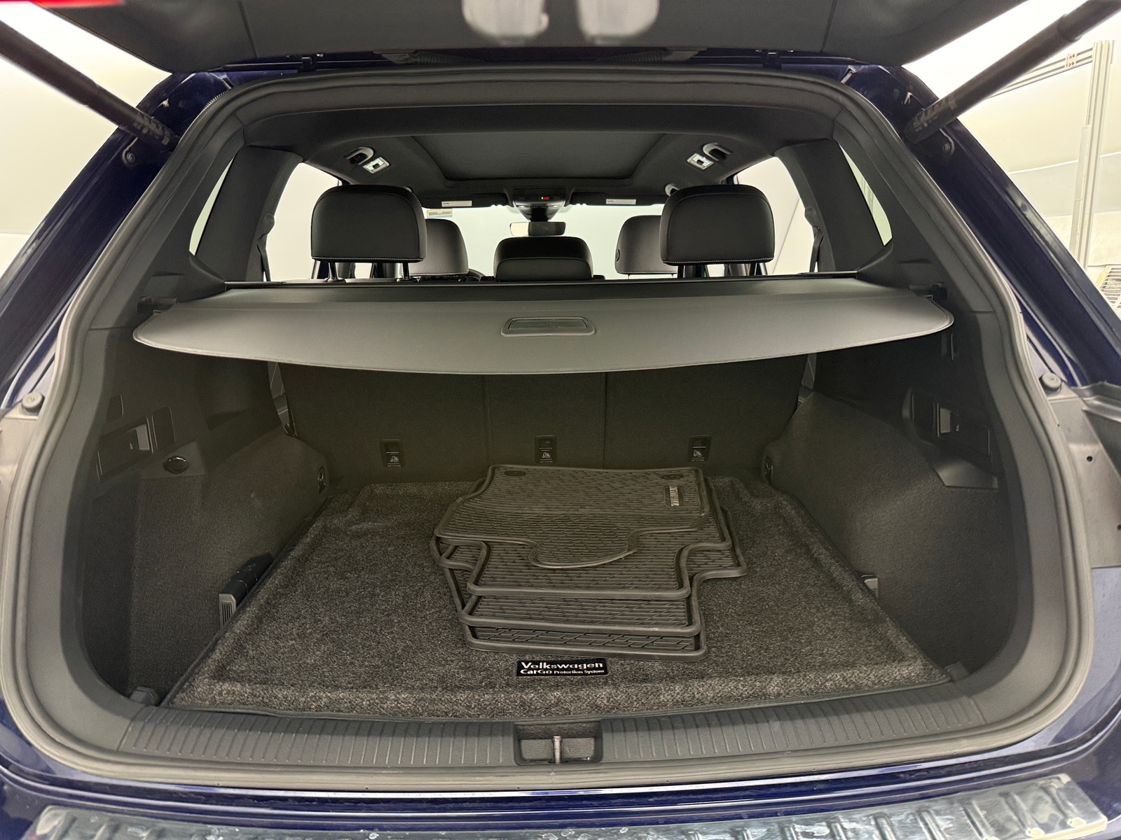 Thumbnail: 2023 Volkswagen Tiguan - 6