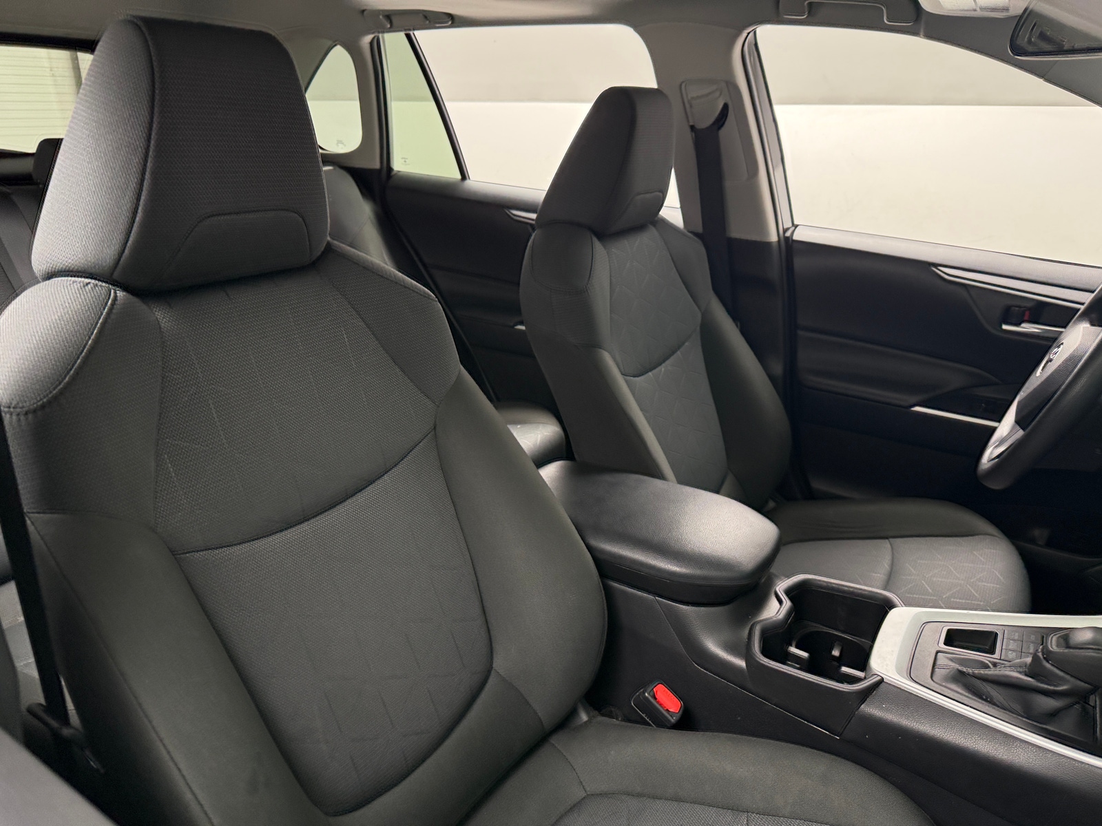 Thumbnail: 2025 Toyota RAV4 - 2