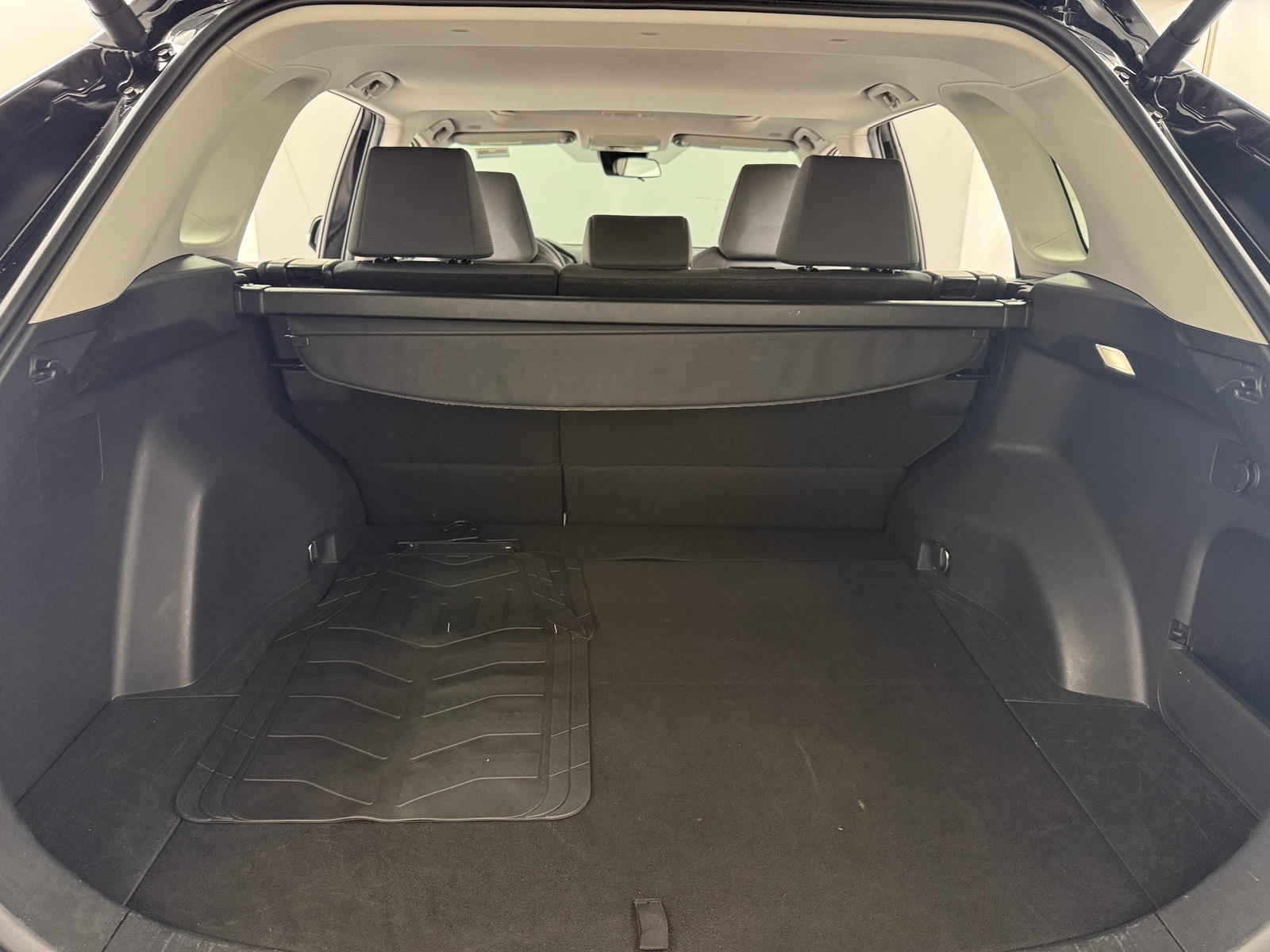 Thumbnail: 2025 Toyota RAV4 - 7