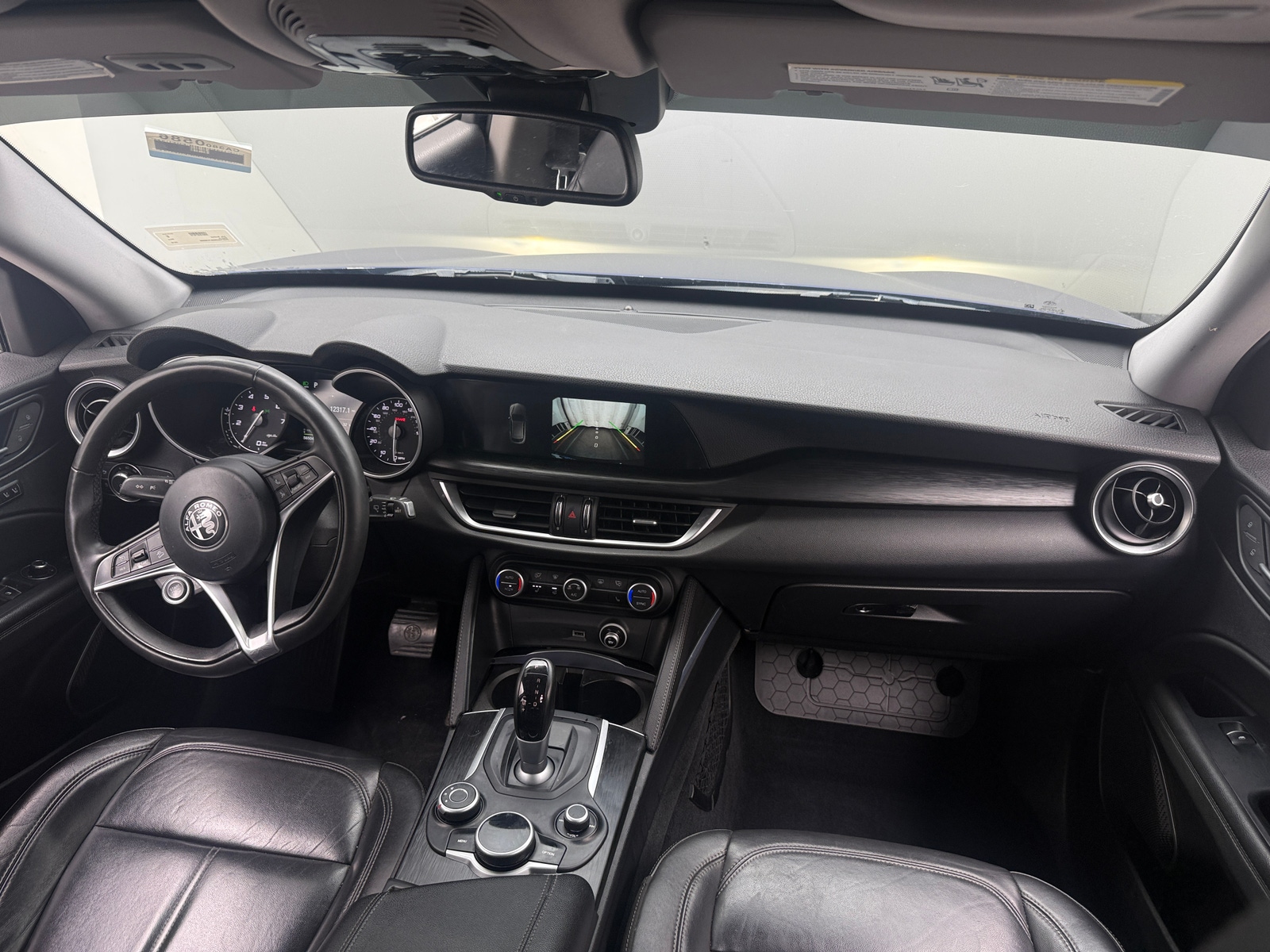 Thumbnail: 2019 Alfa Romeo Stelvio - 2