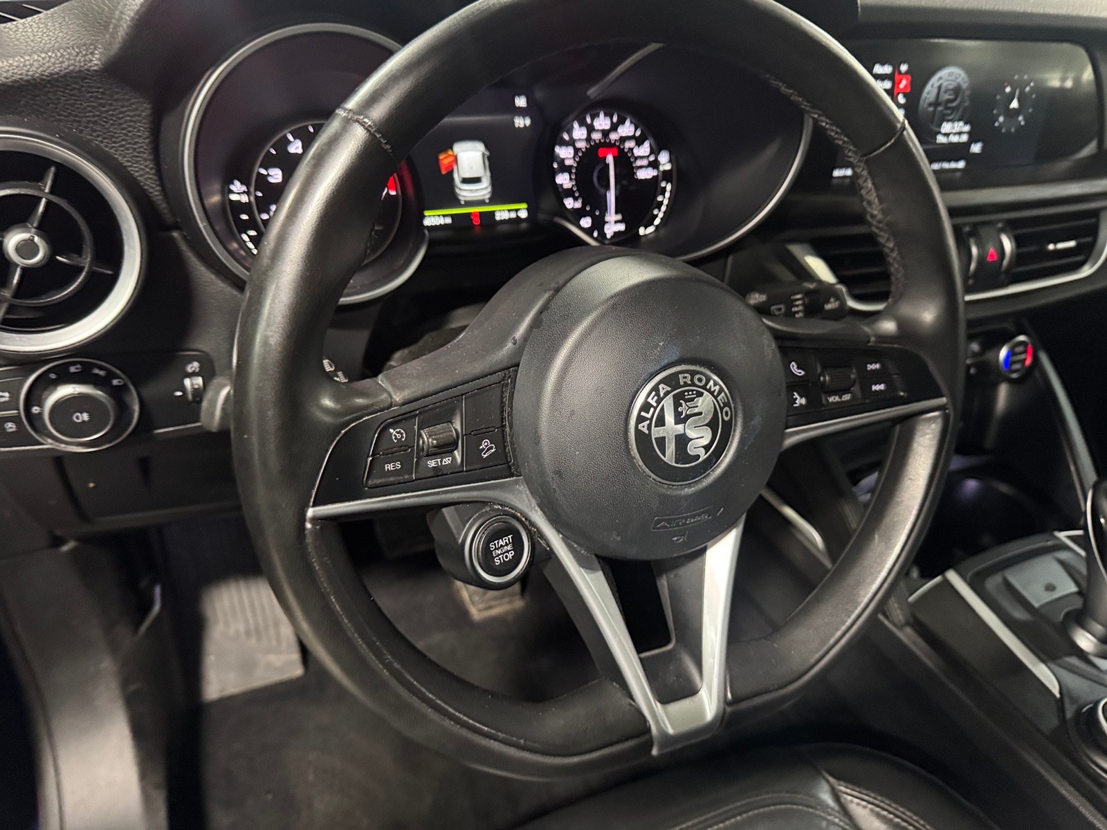 Thumbnail: 2019 Alfa Romeo Stelvio - 4