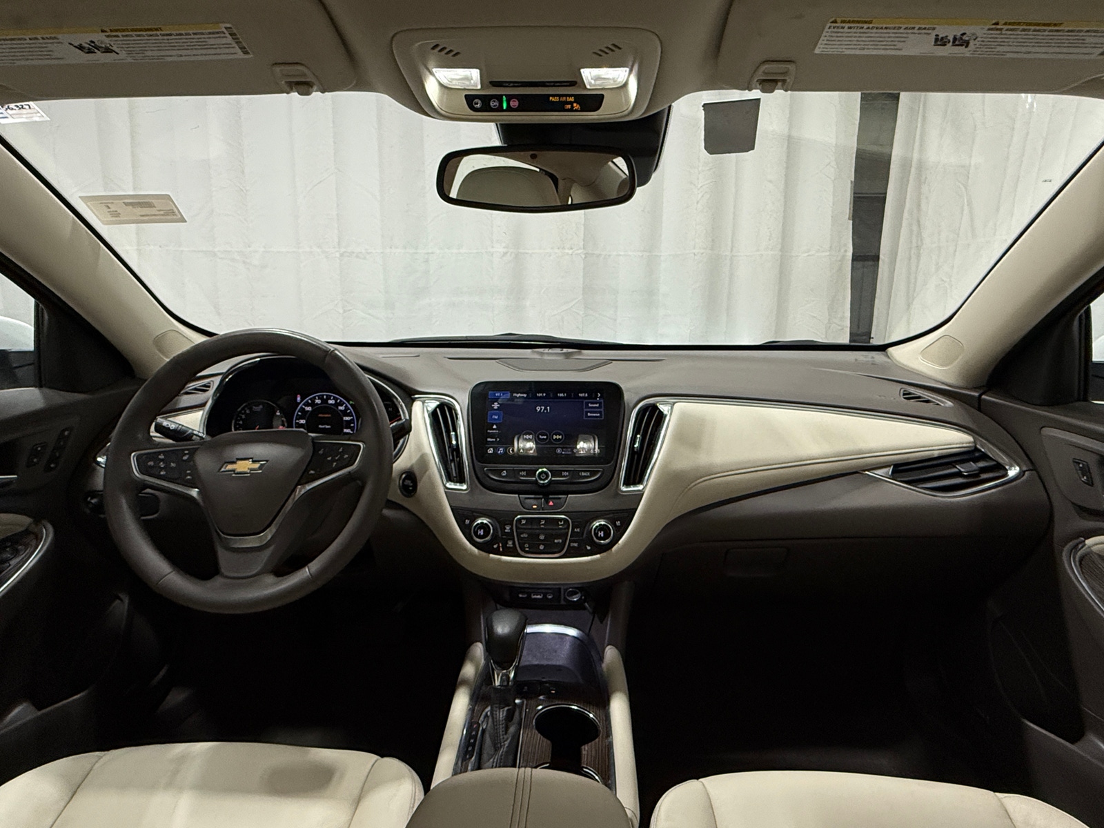 Thumbnail: 2024 Chevrolet Malibu - 3