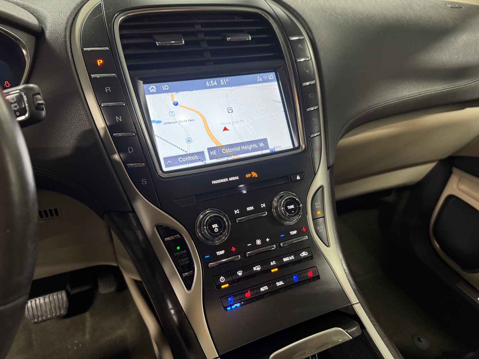 Thumbnail: 2020 Lincoln Nautilus - 3