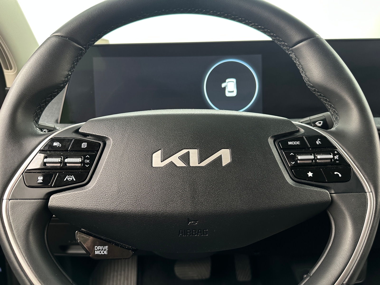 Thumbnail: 2024 Kia EV6 - 4