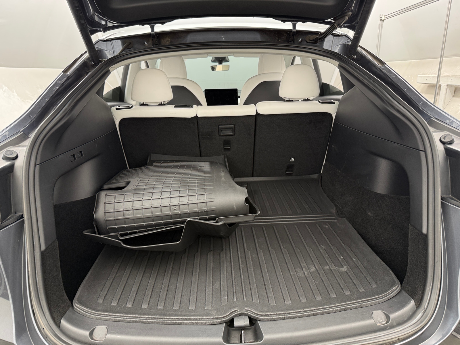 Thumbnail: 2022 Tesla Model Y - 6