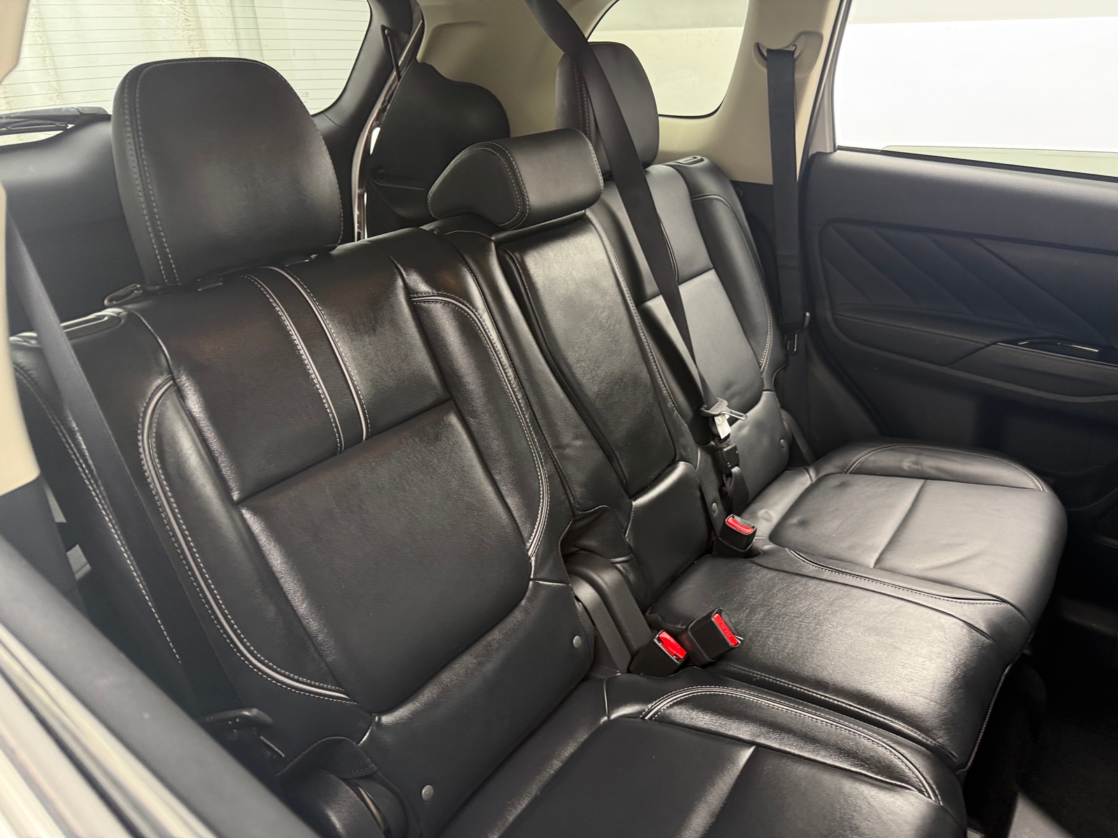 Thumbnail: 2018 Mitsubishi Outlander - 5