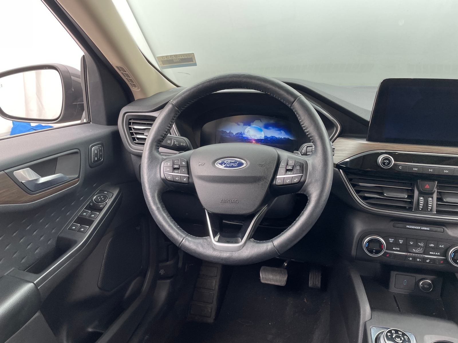 Thumbnail: 2020 Ford Escape - 4