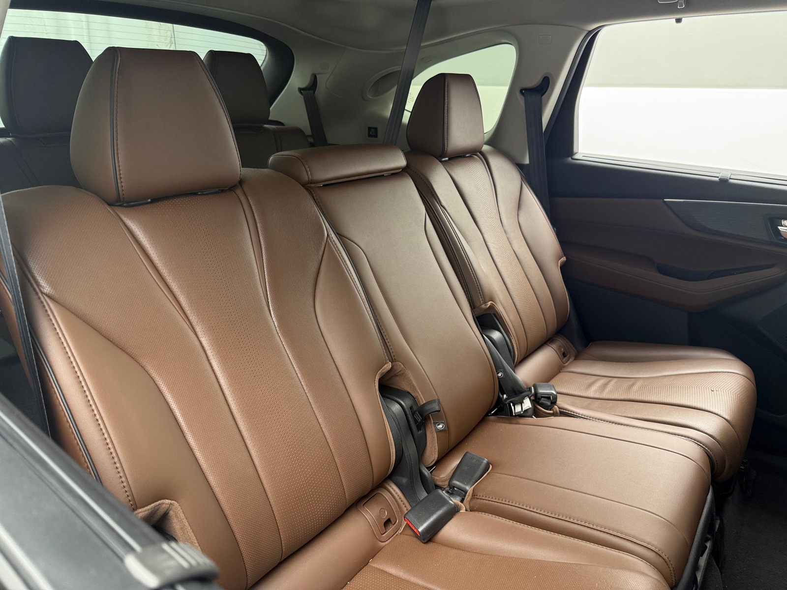 Thumbnail: 2023 Acura MDX - 5