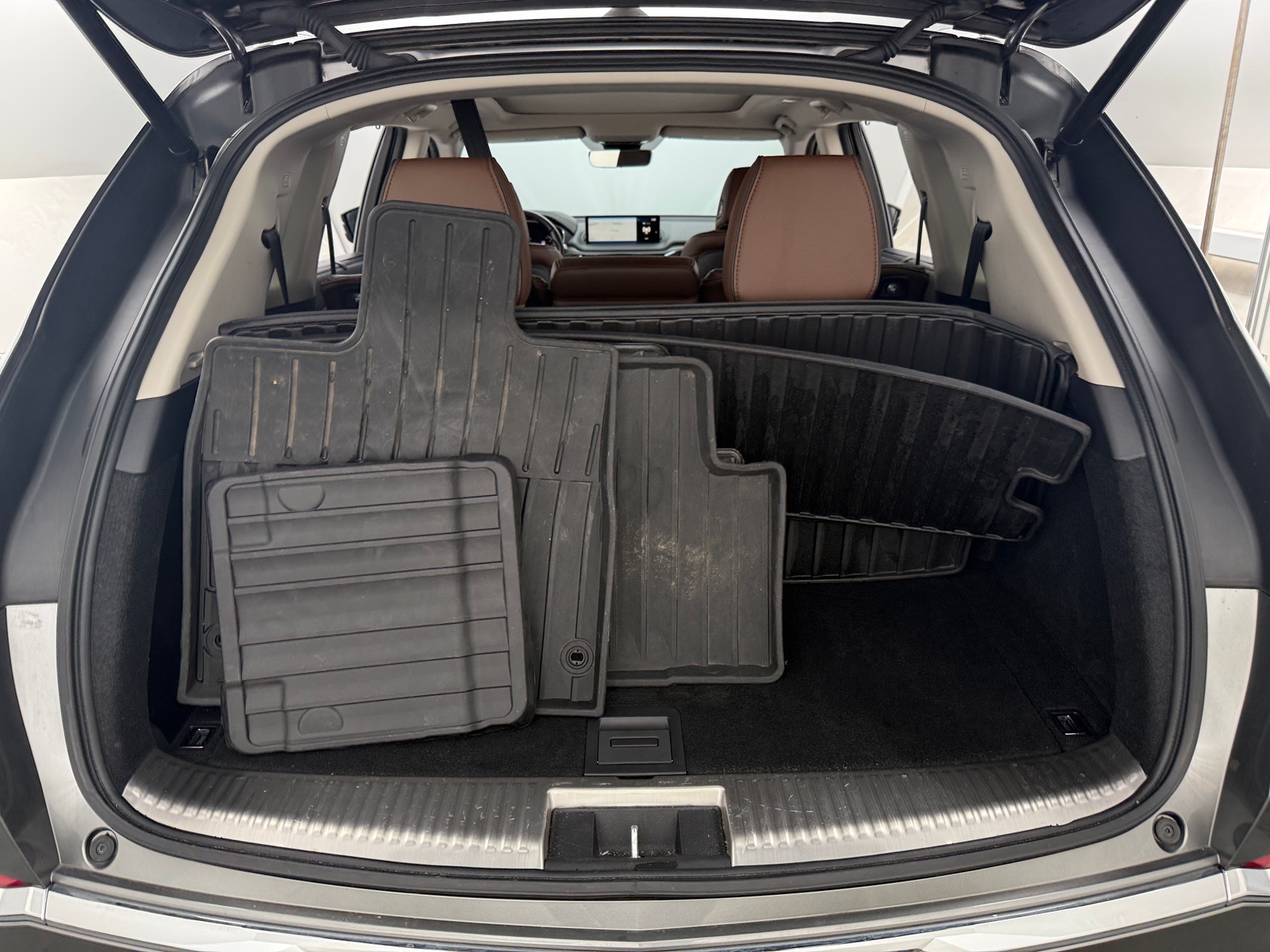 Thumbnail: 2023 Acura MDX - 6