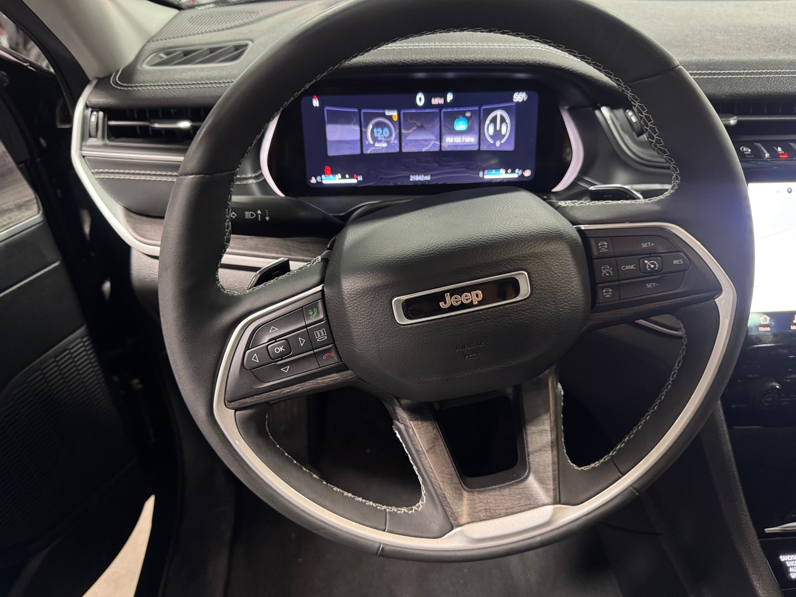 Thumbnail: 2023 Jeep Grand Cherokee - 4