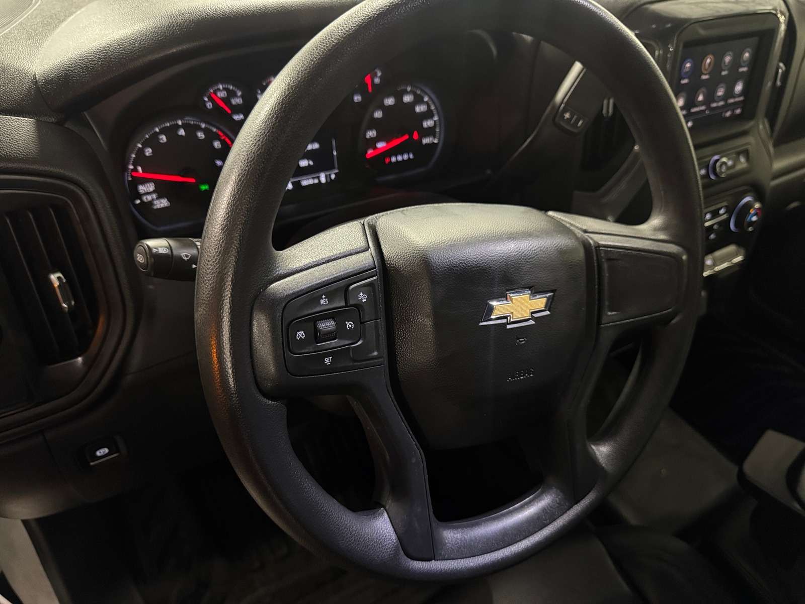 Thumbnail: 2025 Chevrolet Silverado 1500 - 4