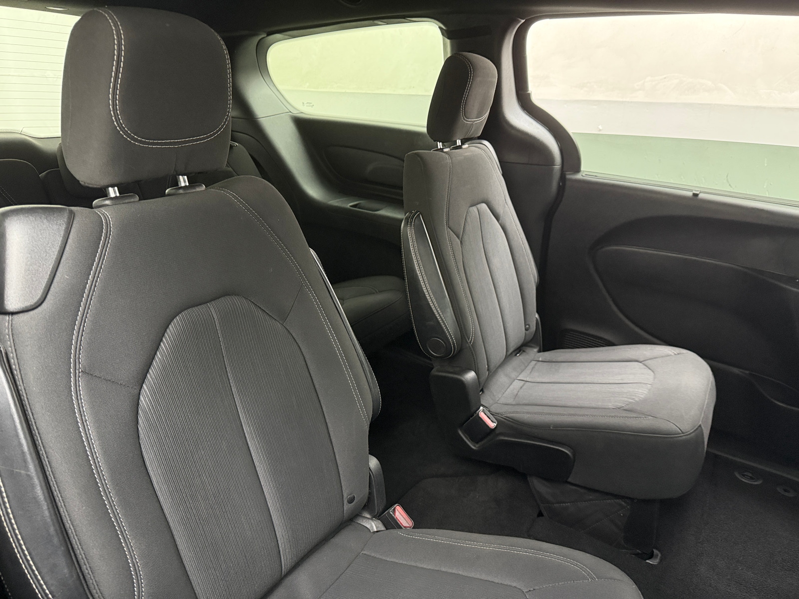 Thumbnail: 2019 Chrysler Pacifica - 6