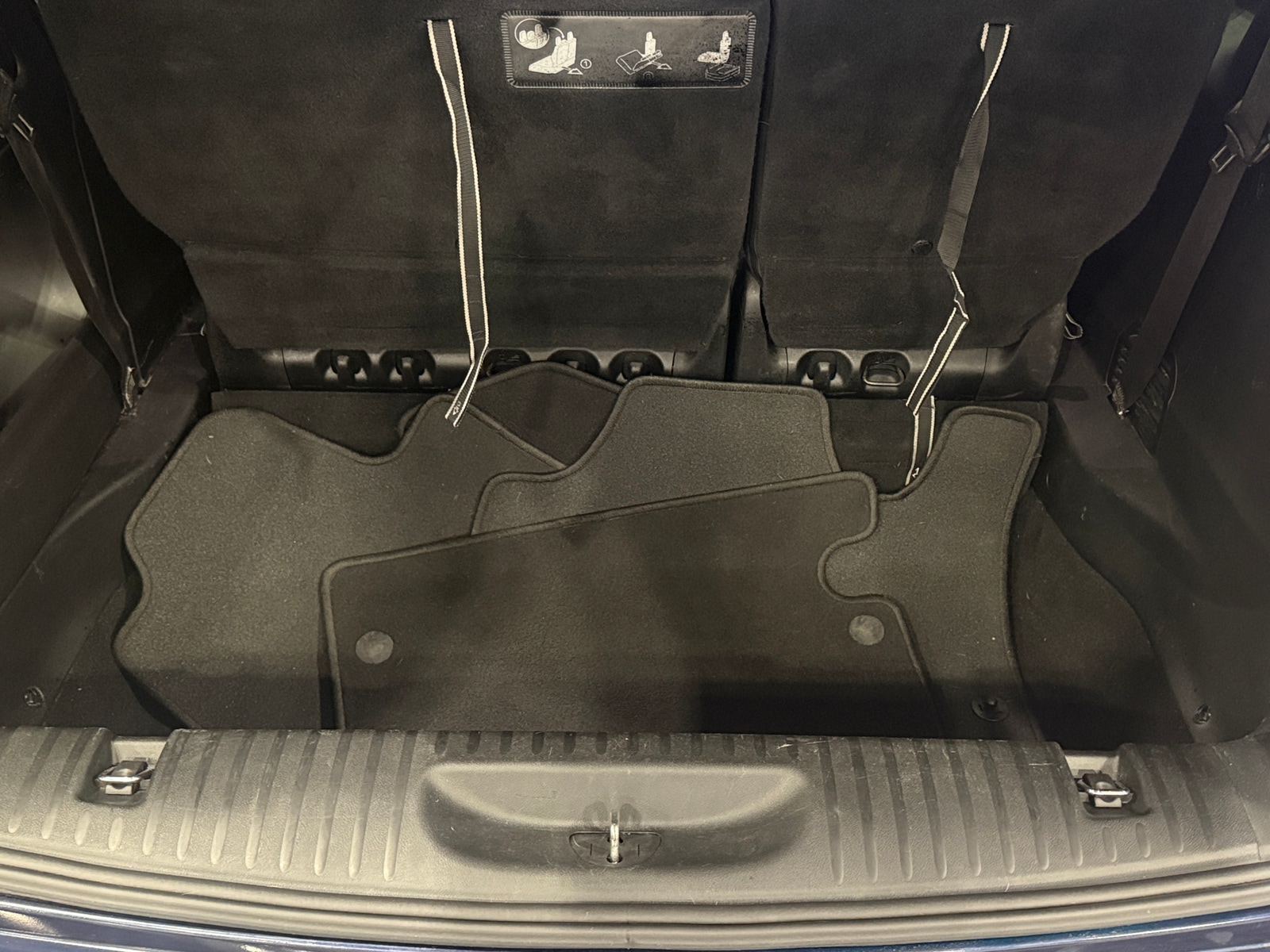 Thumbnail: 2019 Chrysler Pacifica - 7