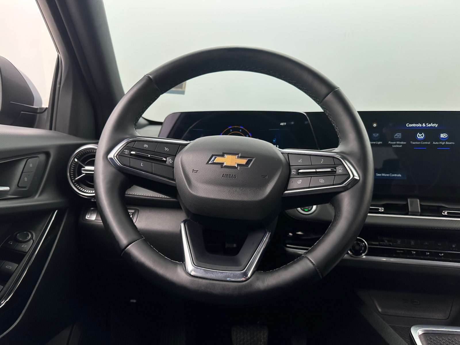 Thumbnail: 2025 Chevrolet Equinox - 5