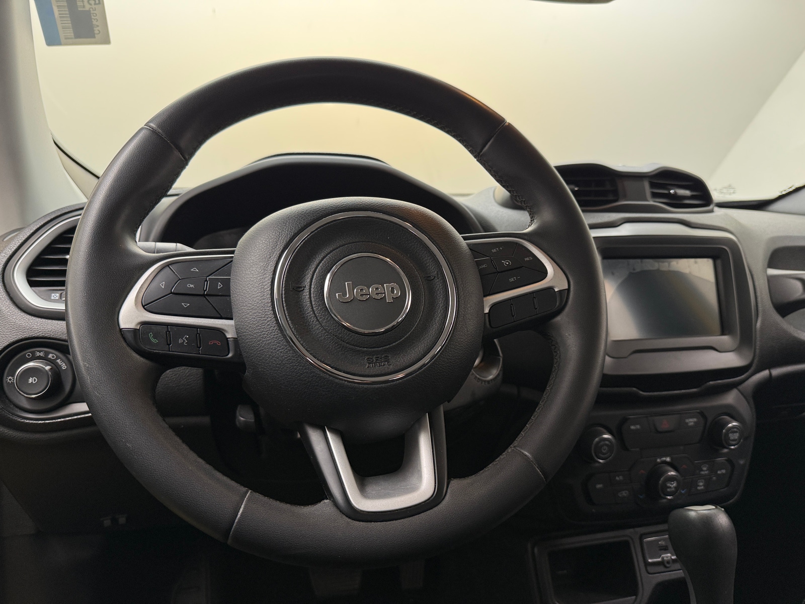 Thumbnail: 2018 Jeep Renegade - 5