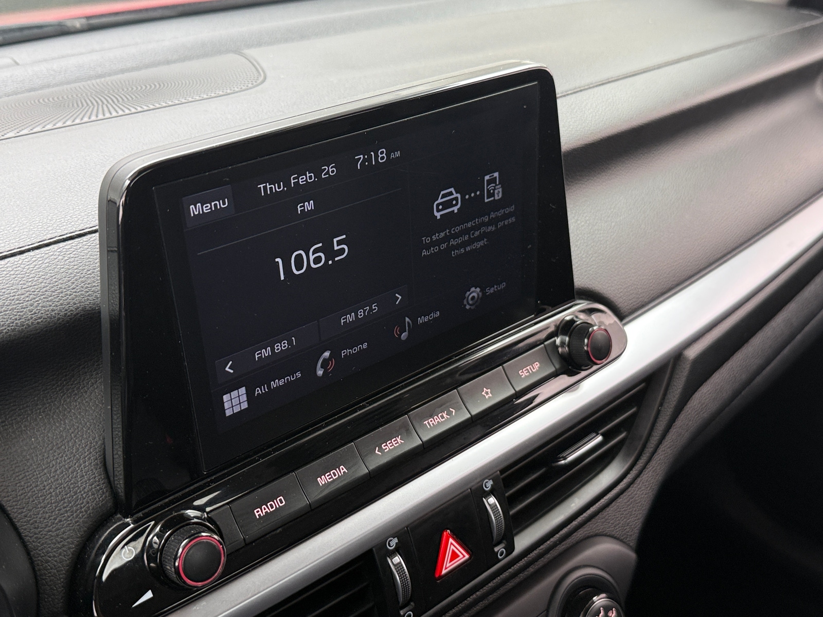 Thumbnail: 2023 Kia Forte - 4