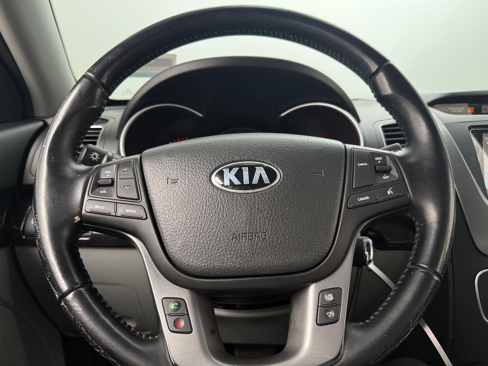 Thumbnail: 2015 Kia Sorento - 5