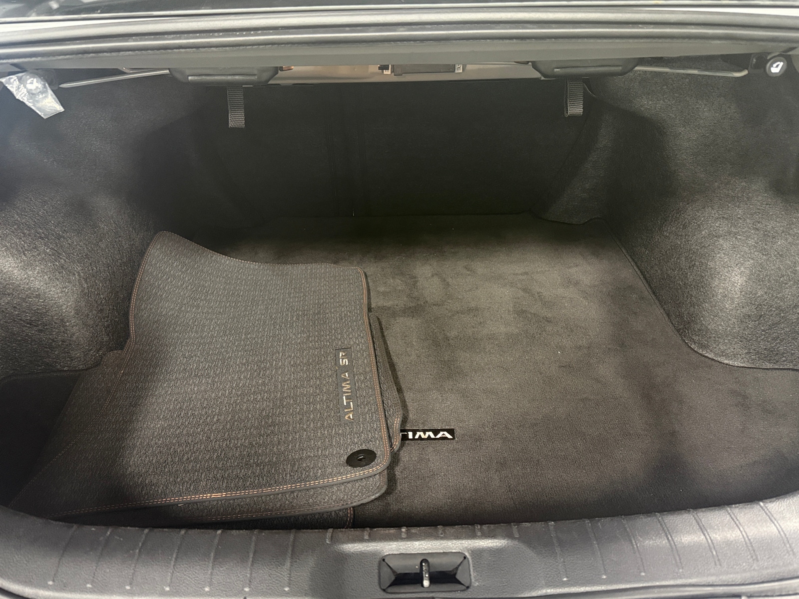 Thumbnail: 2025 Nissan Altima - 7