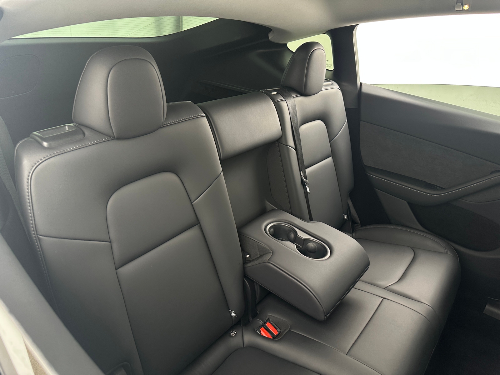 Thumbnail: 2024 Tesla Model Y - 4