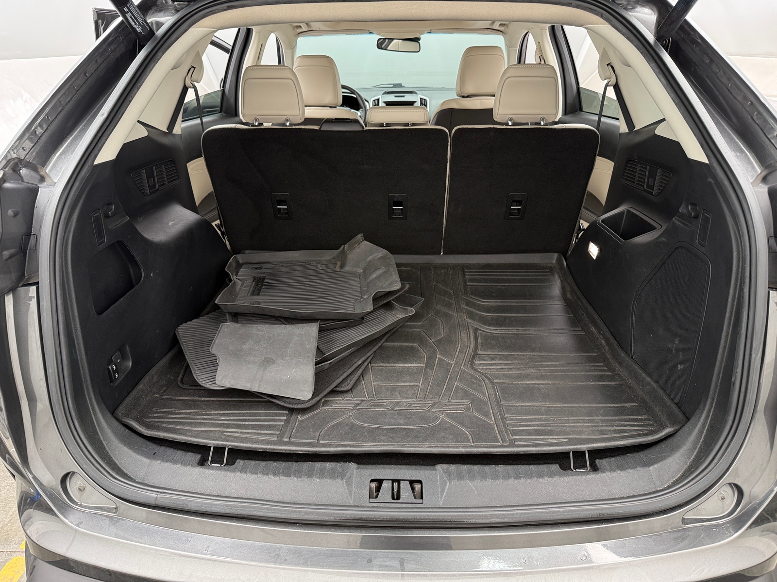 Thumbnail: 2020 Ford Edge - 6