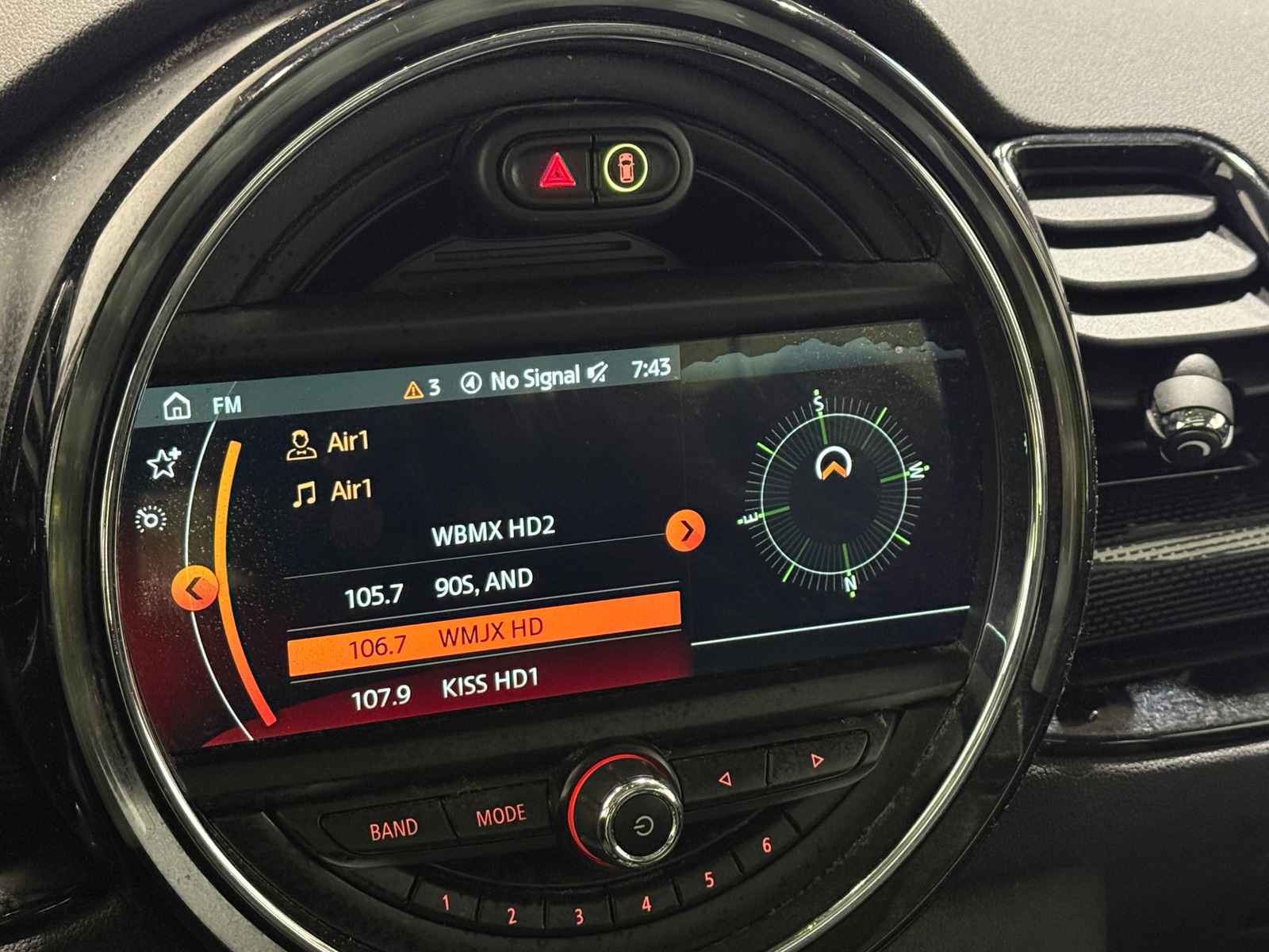 Thumbnail: 2019 MINI Cooper Clubman - 3