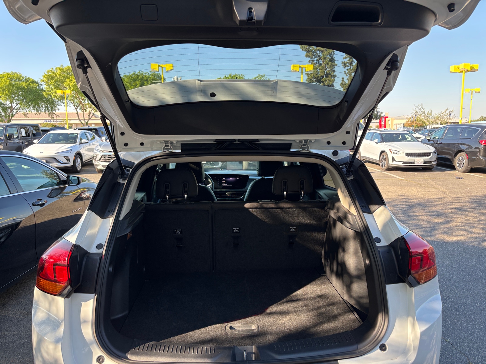 Thumbnail: 2025 Buick Encore GX - 5