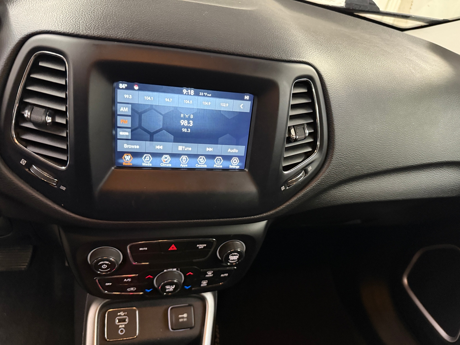 Thumbnail: 2021 Jeep Compass - 4